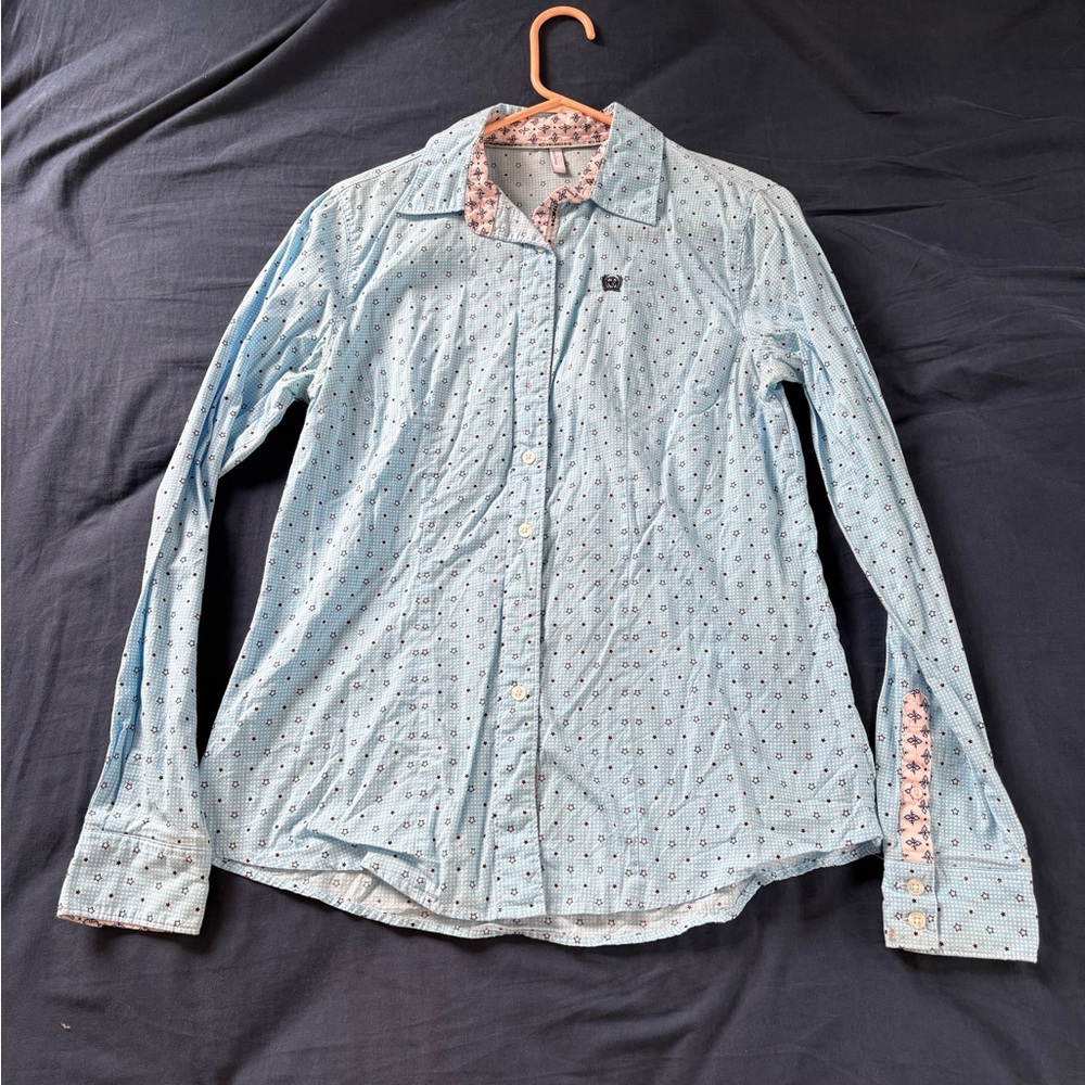 Woman’s cinch rodeo shirt